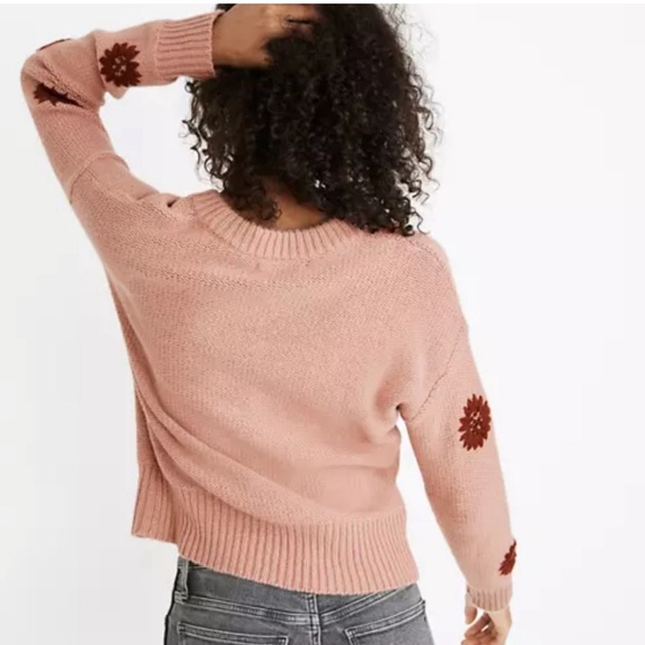 Madewell- EUC Fabulous sweater in dusty rose pink with embroidered flowers. - Picture 2 of 6